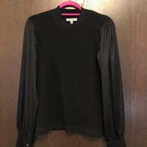 Cute long sleeve sweater with silk style sleeves